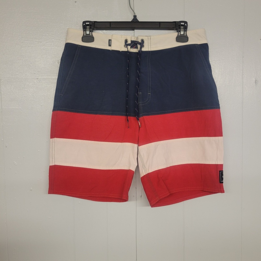 Vans size 31/ 8.5 Board Shorts with Shoe String Front Tie Mens Sport Beach